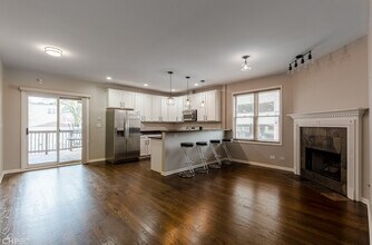 2701 N Campbell Ave in Chicago, IL - Building Photo - Building Photo