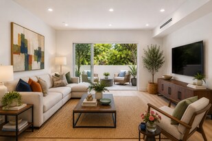5022 Cahuenga Blvd in North Hollywood, CA - Building Photo