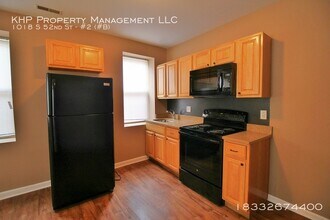 1018 S 52nd St-Unit -#2 (#B) in Philadelphia, PA - Building Photo - Building Photo