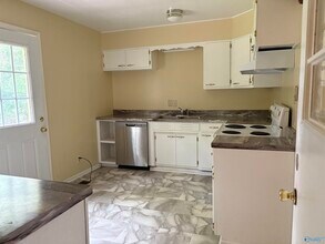 2907 Ford Pl NW in Huntsville, AL - Building Photo - Building Photo