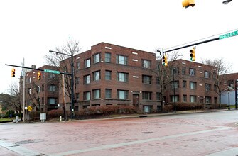 Nela Manor in Akron, OH - Building Photo - Building Photo