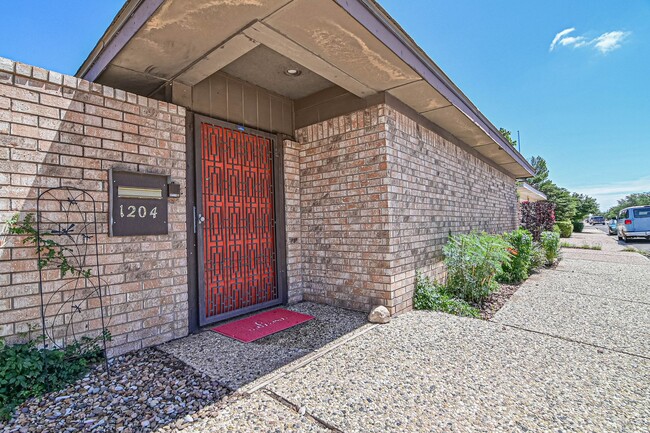 1204 Neely Ave in Midland, TX - Building Photo - Building Photo