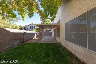 1608 Plata Pico Dr in Las Vegas, NV - Building Photo - Building Photo