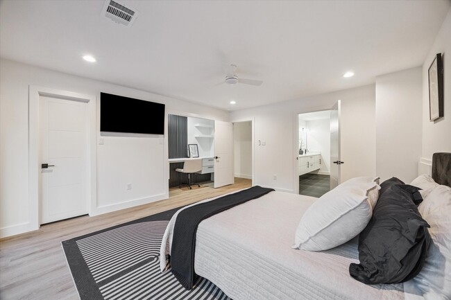 property at 203 Cove Creek Ln