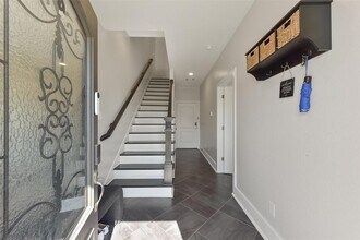 2020 McGowen St in Houston, TX - Building Photo - Building Photo