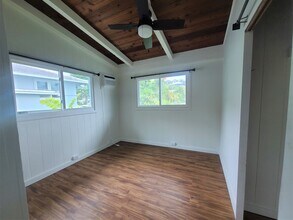 1354 Nanialii St in Kailua, HI - Building Photo - Building Photo