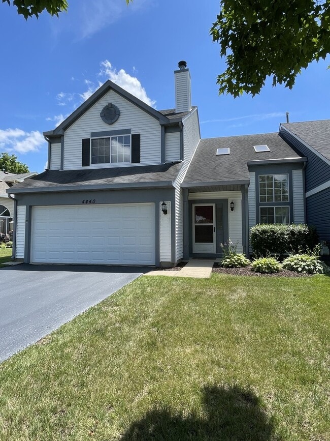 property at 4440 Larkspur Ln