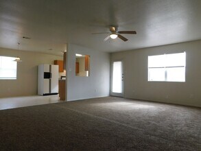 4502 Greyhound Dr in Killeen, TX - Building Photo - Building Photo