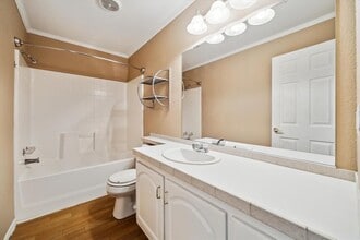 10126 Summerberry Ln in Tomball, TX - Building Photo - Building Photo