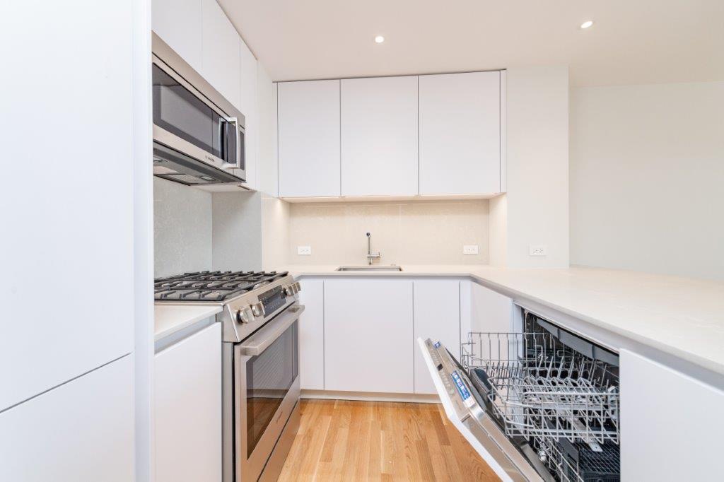 1422 Columbia Rd, Unit #16G in Boston, MA - Building Photo
