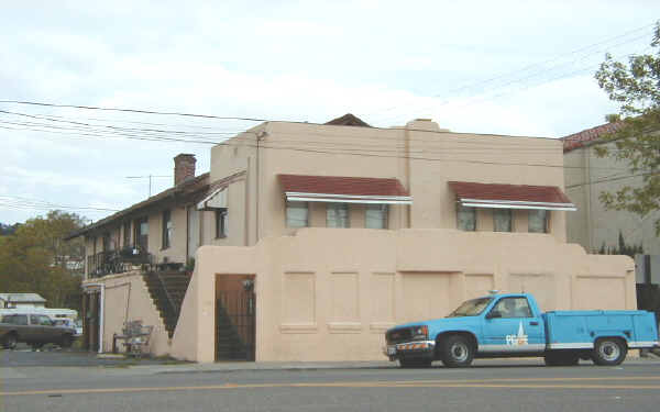 15992 E 14th St in San Leandro, CA - Building Photo - Building Photo