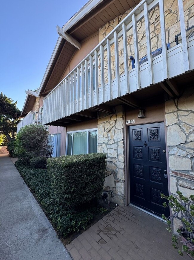 3135 E Harbor Blvd in Ventura, CA - Building Photo - Building Photo