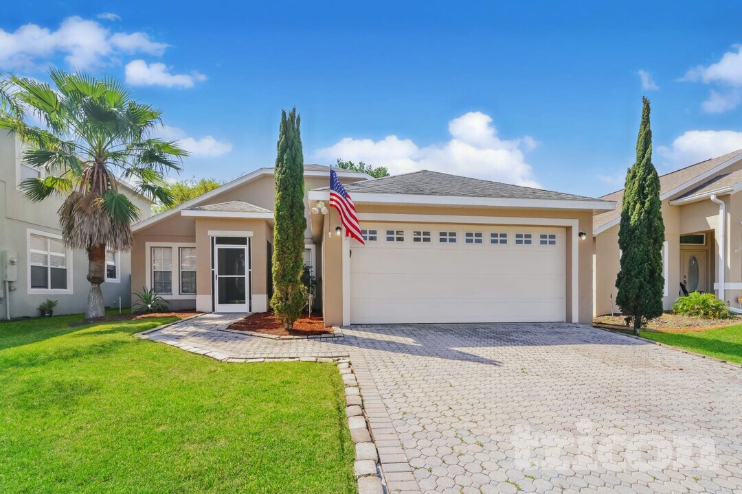 133 Fern Springs St in Debary, FL - Foto de edificio