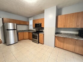 67 Morris St, Unit #2 Apartamentos