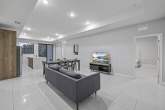 2915 65th St W in Lehigh Acres, FL - Building Photo - Building Photo