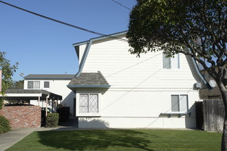 425 Ranker Pl in Hayward, CA - Building Photo - Building Photo