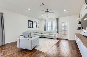 2223 Land Grant Wy in Round Rock, TX - Foto de edificio - Building Photo