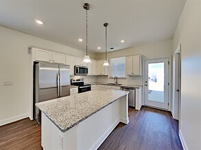 211 Stowe Rd in Belmont, NC - Building Photo - Building Photo