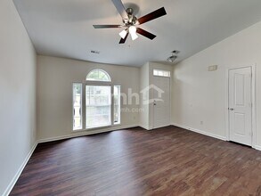 10543 Glory Meadow Ct in Charlotte, NC - Building Photo - Building Photo