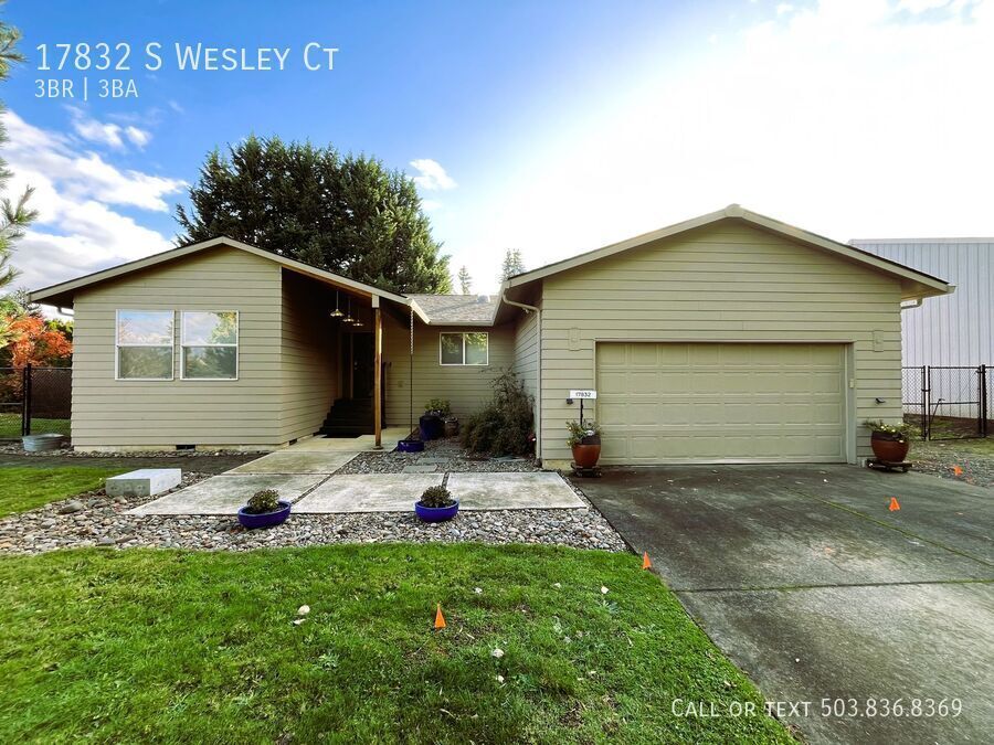 17832 S Wesley Ct in Oregon City, OR - Foto de edificio