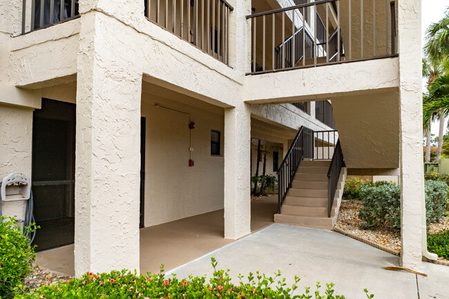 Commodore Club Condos of Burnt Store Marina in Punta Gorda, FL - Building Photo - Building Photo