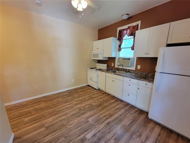 965 NE 2nd St in Ocala, FL - Building Photo - Building Photo