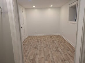 3139 W Leland Ave, Unit #B in Chicago, IL - Building Photo - Building Photo