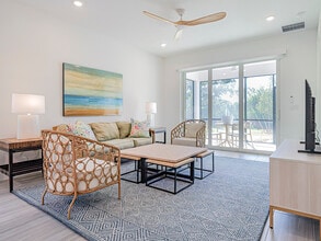 1447 Harper Wy in Vero Beach, FL - Building Photo - Building Photo