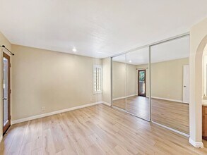 6033 Estelle St in San Diego, CA - Building Photo - Building Photo