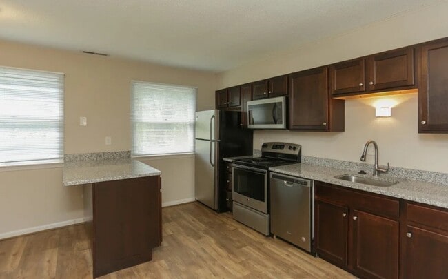 5 Cinema Dr in Ithaca, NY - Building Photo - Building Photo