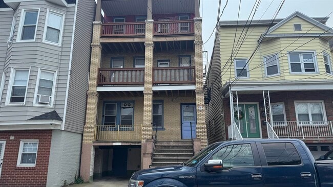 property at 40 W 17th St