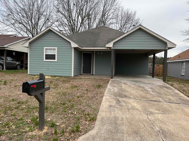 property at 315 Audubon Cir