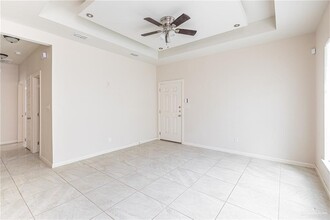 1210 Upas Dr in Edinburg, TX - Building Photo - Interior Photo