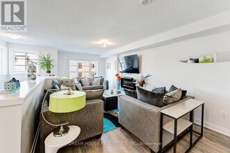 71 Donald Fleming Way in Whitby, ON - Building Photo - Building Photo