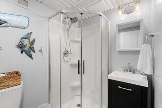 933 Ocean Blvd in Hampton, NH - Building Photo - Building Photo