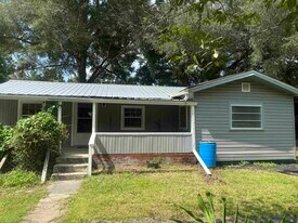 764 Oak Ridge Rd W in Tallahassee, FL - Building Photo