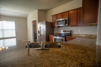 2301 Hickory Wood Ave in Lowell, AR - Building Photo - Building Photo