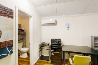 2306 Escambia Dr in Tallahassee, FL - Foto de edificio - Building Photo