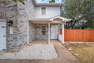 2101 Bridal Path in Cedar Park, TX - Building Photo