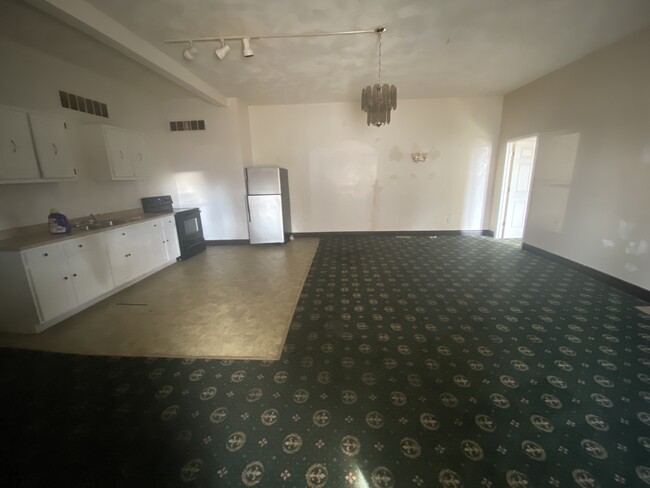 property at 11 S Long St