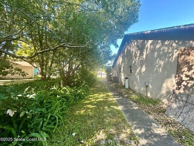 3667 Powder Horn Pl in Titusville, FL - Building Photo - Building Photo