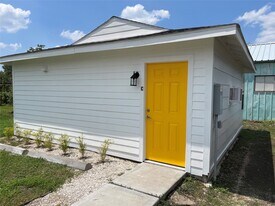 229 Neyland St in Houston, TX - Building Photo