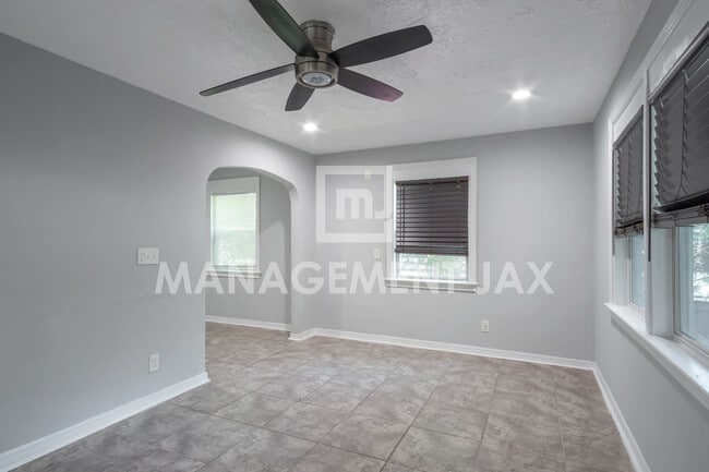 3824 Penton St in Jacksonville, FL - Building Photo - Building Photo