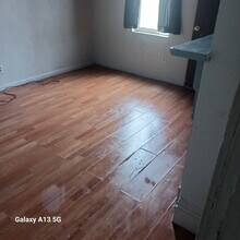 1006 Victoria Ave, Unit 1006 Victoria Ave Unit A in New Kensington, PA - Building Photo - Building Photo