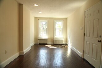 266 Manatawny St in Pottstown, PA - Building Photo - Building Photo