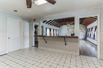 512 Elizabeth Dr in Eagleville, PA - Building Photo - Building Photo