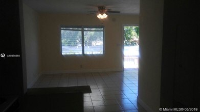 2441 SW 27th Ave-Unit -5 in Miami, FL - Building Photo - Building Photo