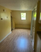 14 Cottage St, Unit 201 in Biddeford, ME - Building Photo - Building Photo