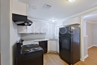 2106 Skylark Dr in Arlington, TX - Building Photo - Building Photo