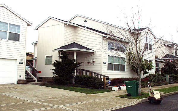 5900 NE 35th Cor in Vancouver, WA - Foto de edificio - Building Photo